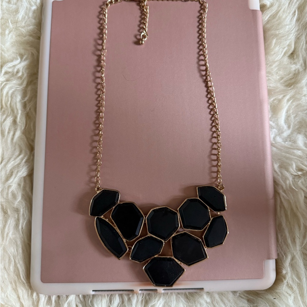 Elegant Black and Gold Necklace